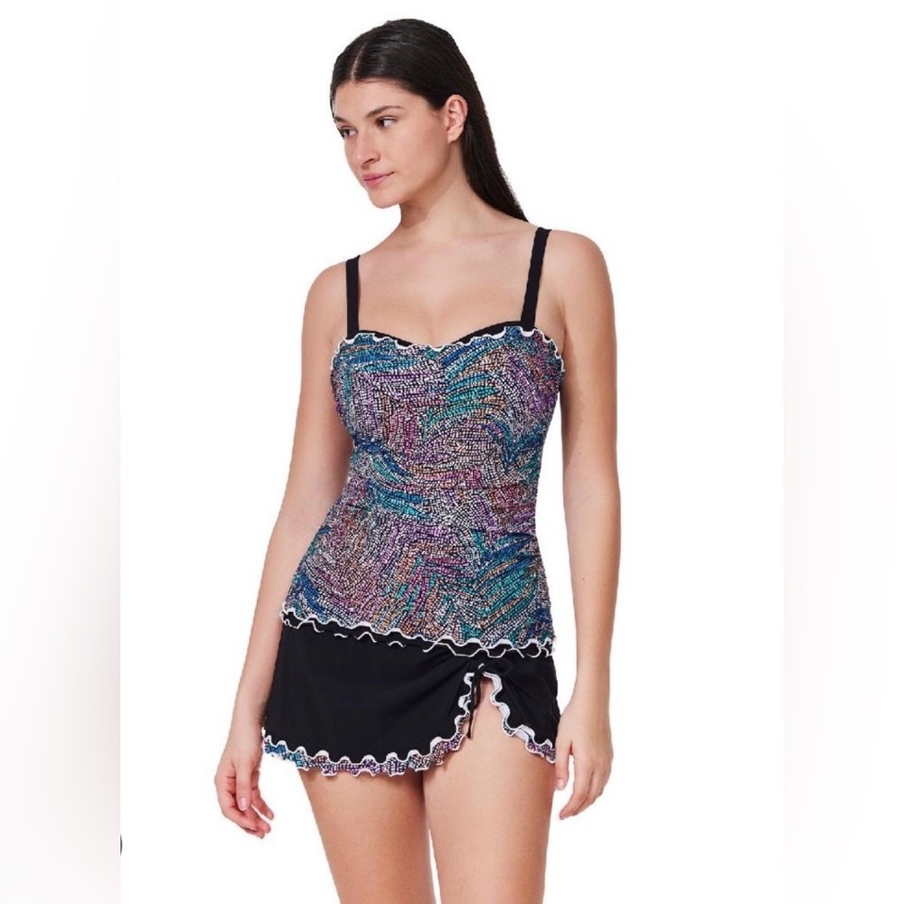 Gottex Layla Tricolore D-Cup Tankini Top. Size 34D. NWT (top only)